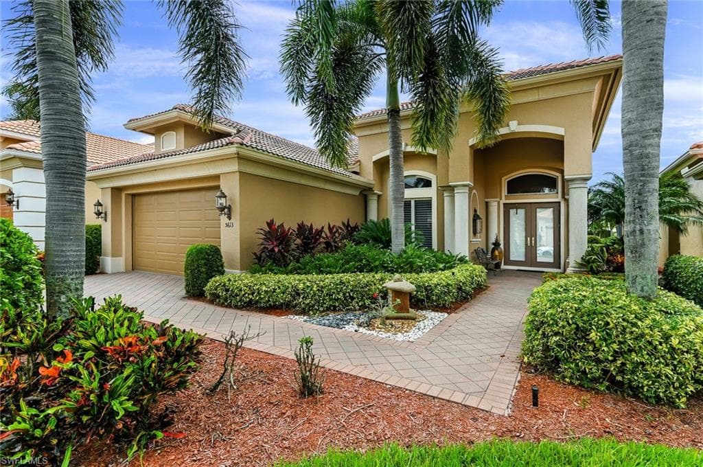 5613 Hammock Isles DR NAPLES, FL 34119