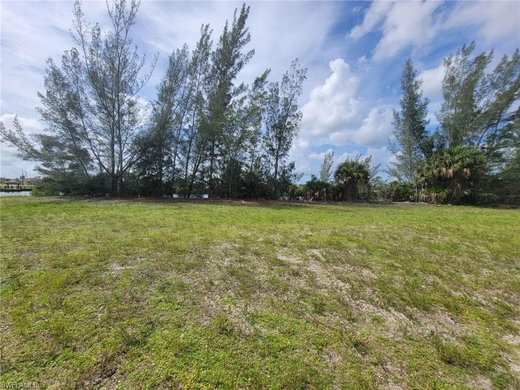 4102 NW 16th TER CAPE CORAL, FL 33993