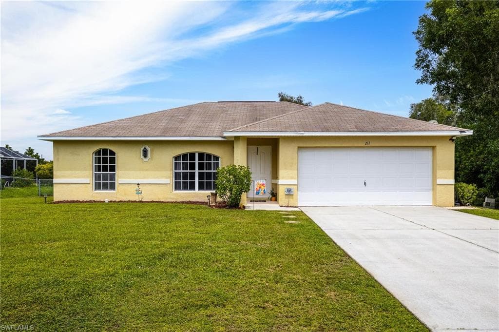 217 Manatee ST FORT MYERS, FL 33913