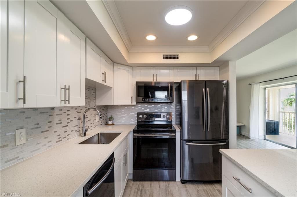 1400 Pompei LN 36 NAPLES, FL 34103