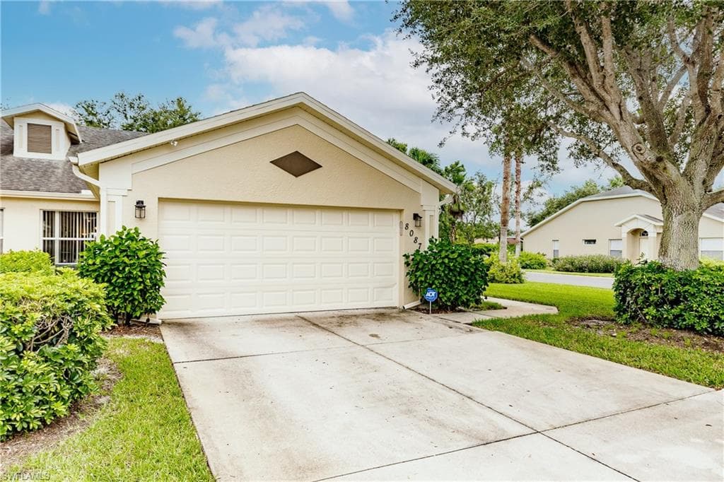 8087 Ibis Cove CIR 704 NAPLES, FL 34119