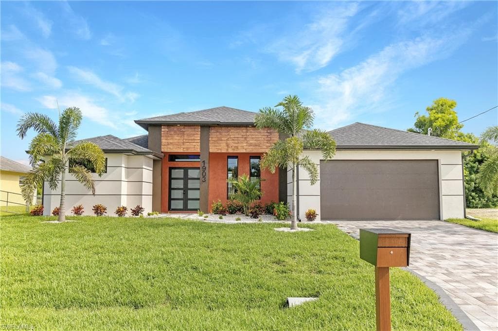 1903 SW 31st TER CAPE CORAL, FL 33914