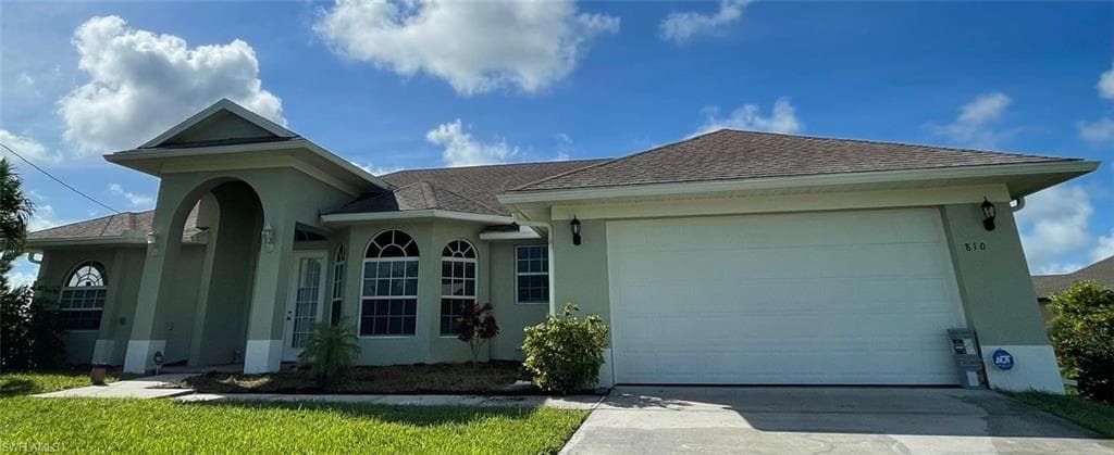 810 Dartmouth CT LEHIGH ACRES, FL 33974
