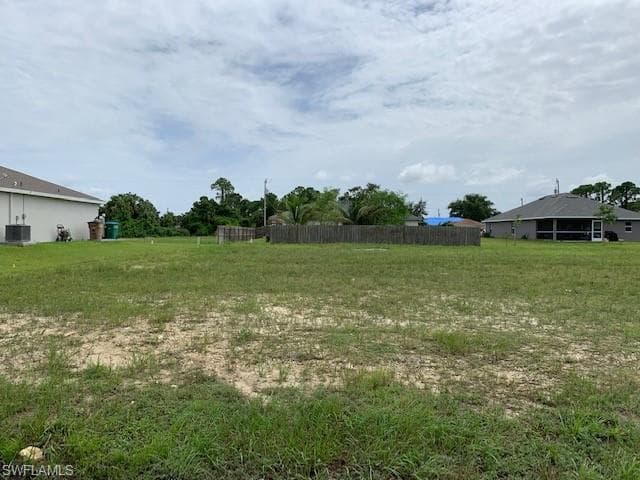 1004 NE 36th LN CAPE CORAL, FL 33909