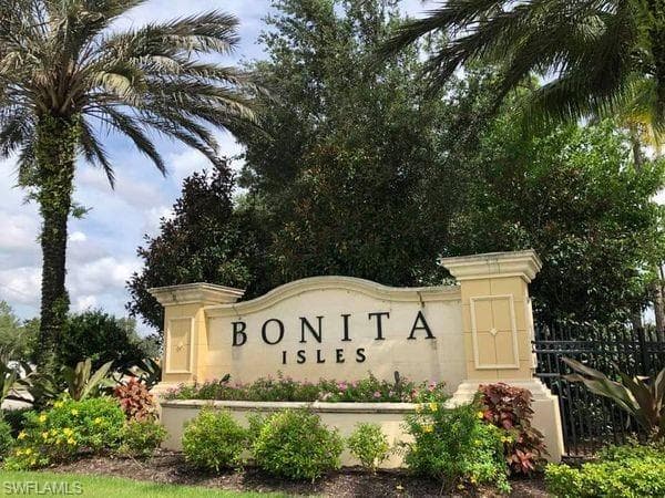 9467 Isla Bella CIR BONITA SPRINGS, FL 34135