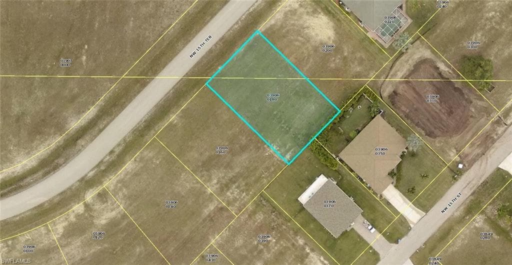 2252 NW 15th TER CAPE CORAL, FL 33993