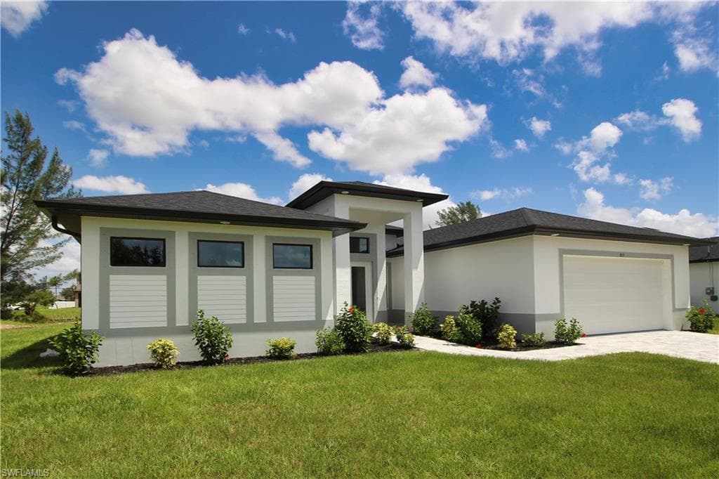 831 SW 28th TER CAPE CORAL, FL 33914