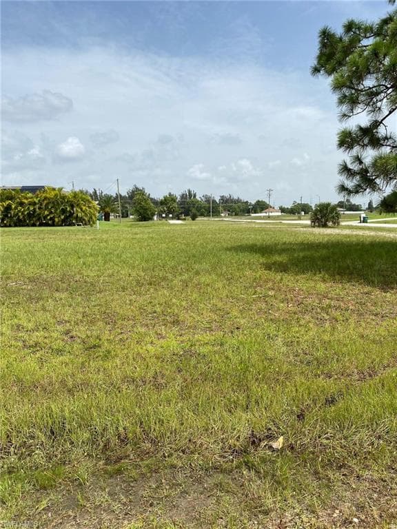 113 NW 15th ST CAPE CORAL, FL 33993