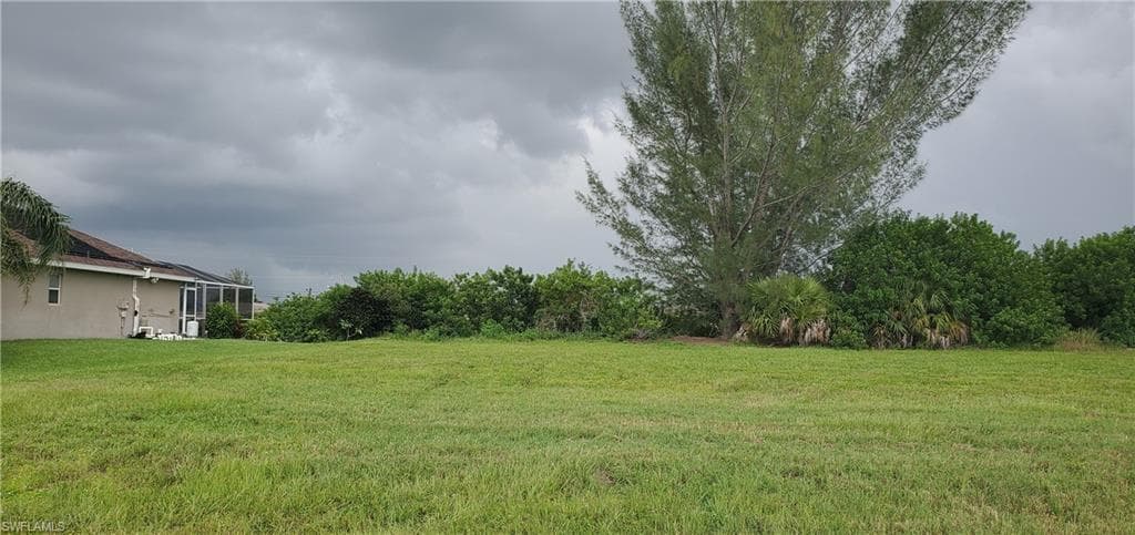 1329 SW 21st AVE CAPE CORAL, FL 33991