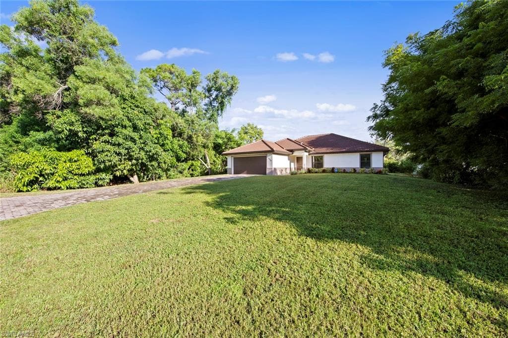 4650 Del Rio LN BONITA SPRINGS, FL 34134