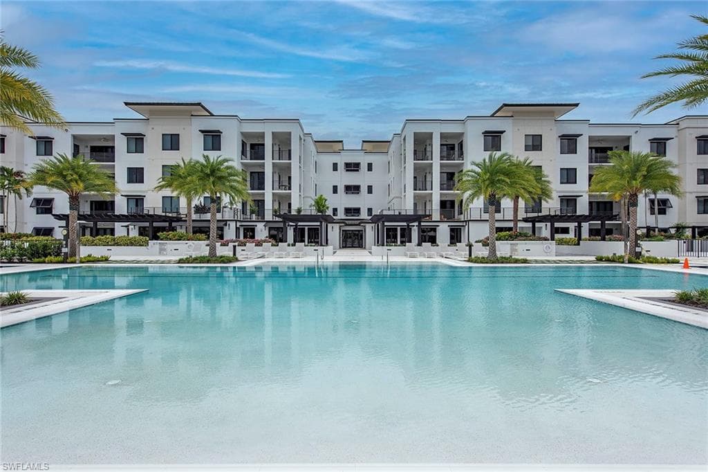 1111 Central AVE 412 NAPLES, FL 34102