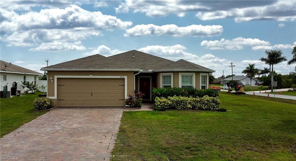3029 SW 8th PL CAPE CORAL, FL 33914