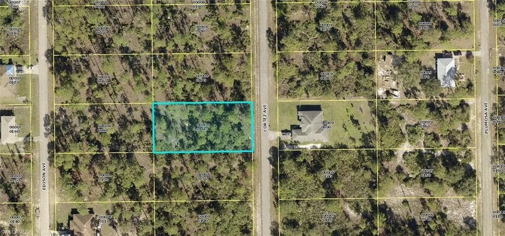 1607 Cortez AVE LEHIGH ACRES, FL 33972