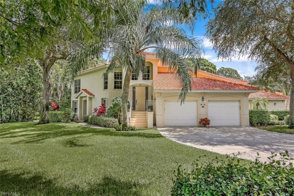 1101 EGRETS WALK CIR 201 NAPLES, FL 34108
