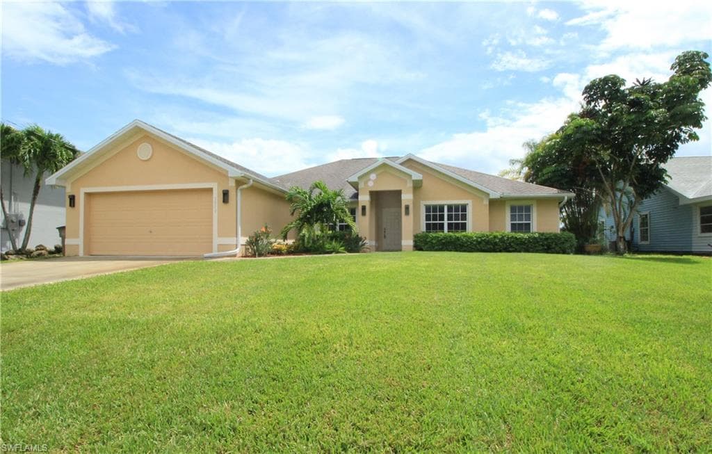 3829 17th PL CAPE CORAL, FL 33914
