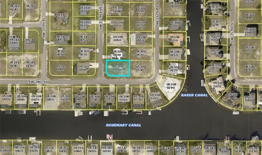 141 SW 37th AVE CAPE CORAL, FL 33991