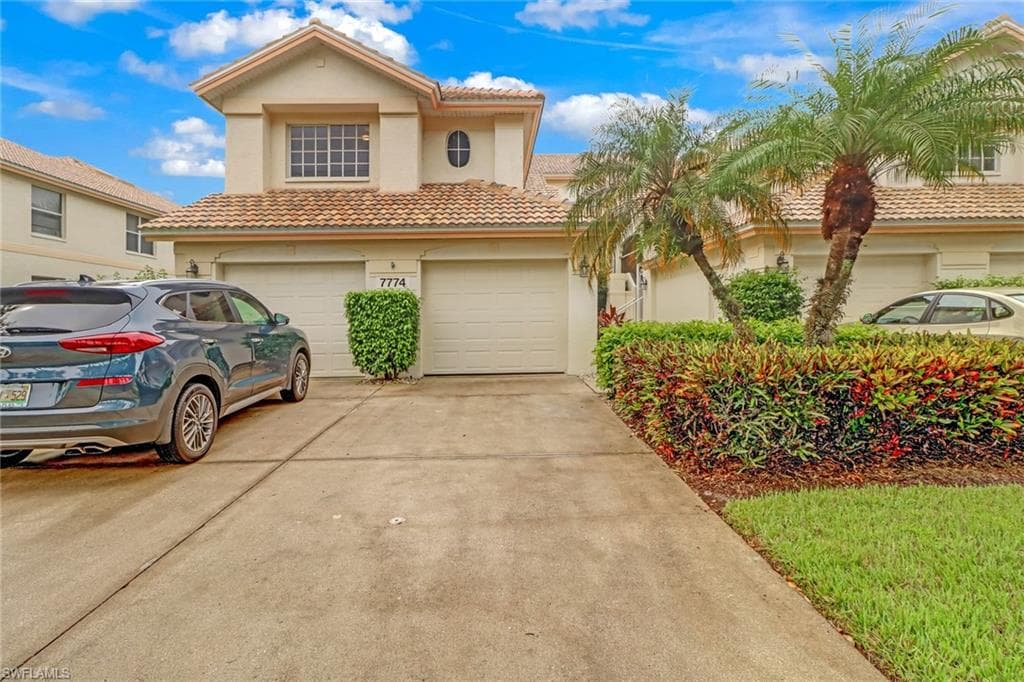 7774 Gardner DR 201 NAPLES, FL 34109