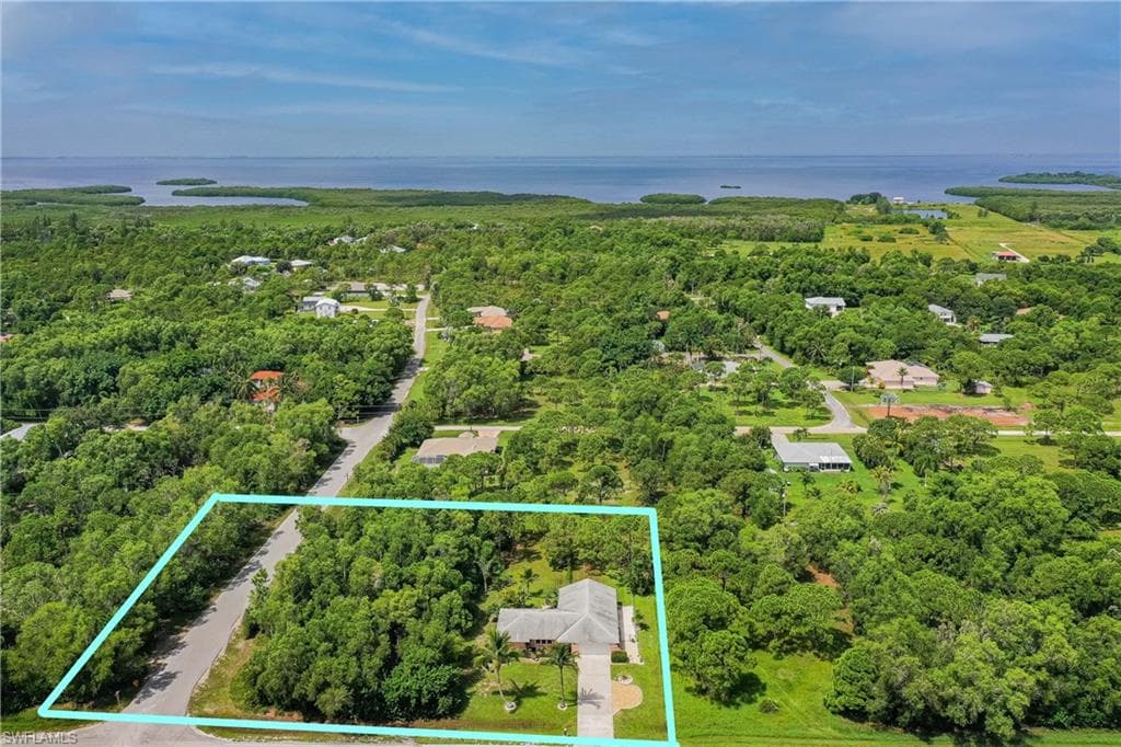 8755 Stringfellow RD ST. JAMES CITY, FL 33956