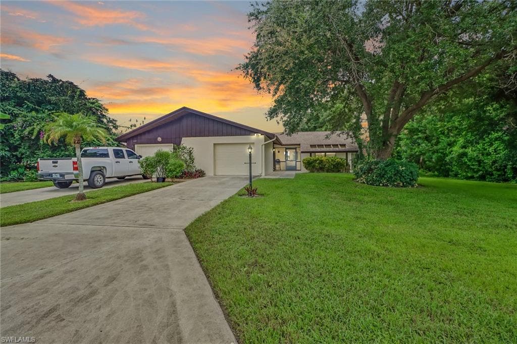151 Round Key CIR D-12 NAPLES, FL 34112