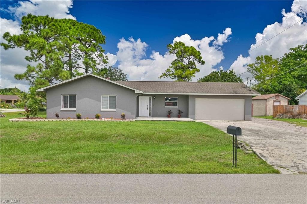 9171 Coral Gables RD FORT MYERS, FL 33967