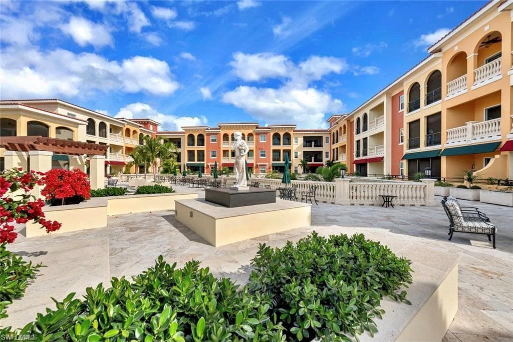 21460 Strada Nuova CIR B215 ESTERO, FL 33928
