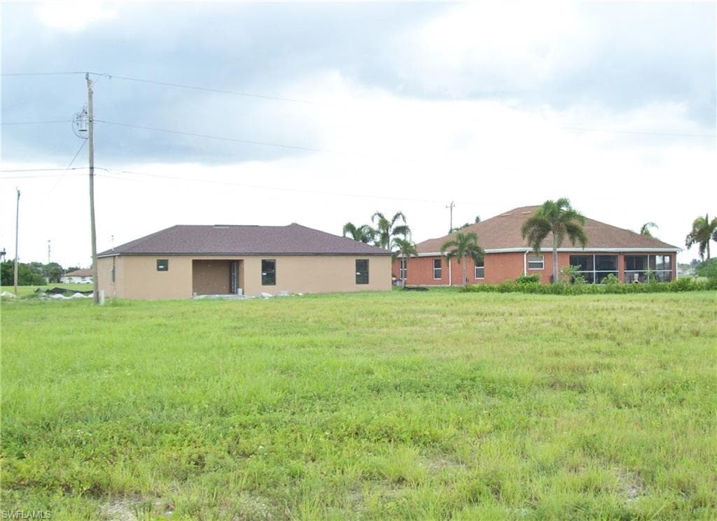 912 NE 9th TER CAPE CORAL, FL 33909