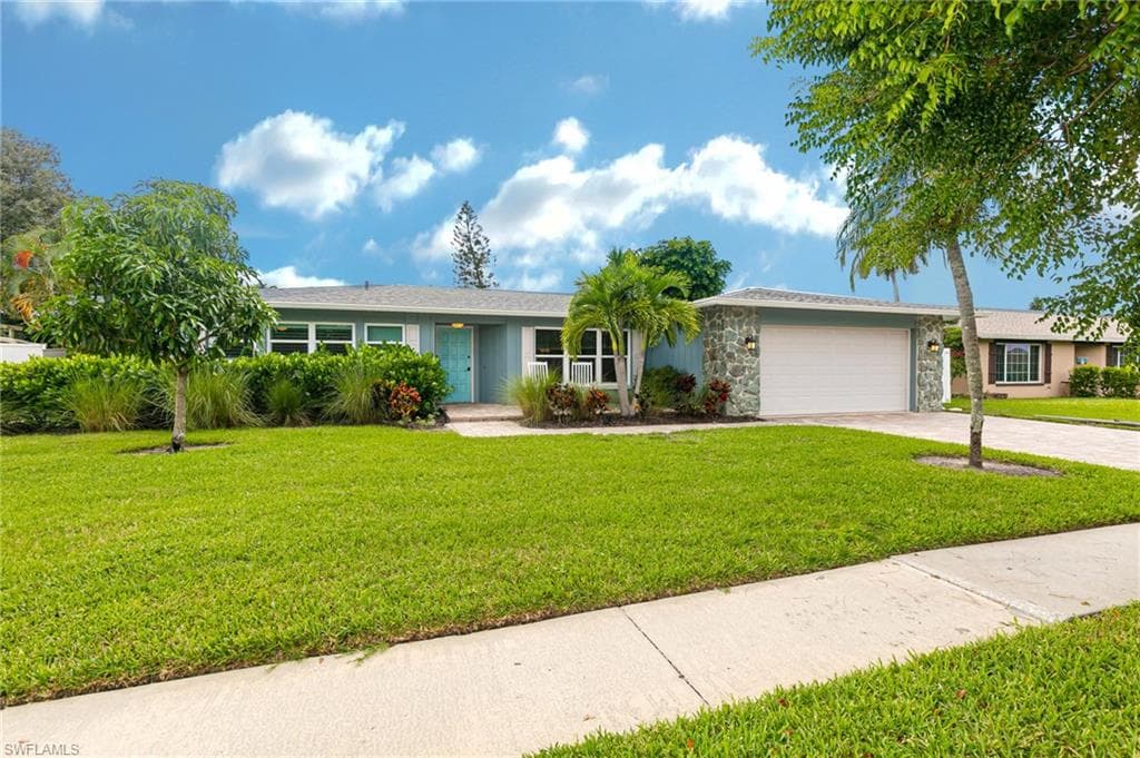 1468 N Larkwood SQ FORT MYERS, FL 33919
