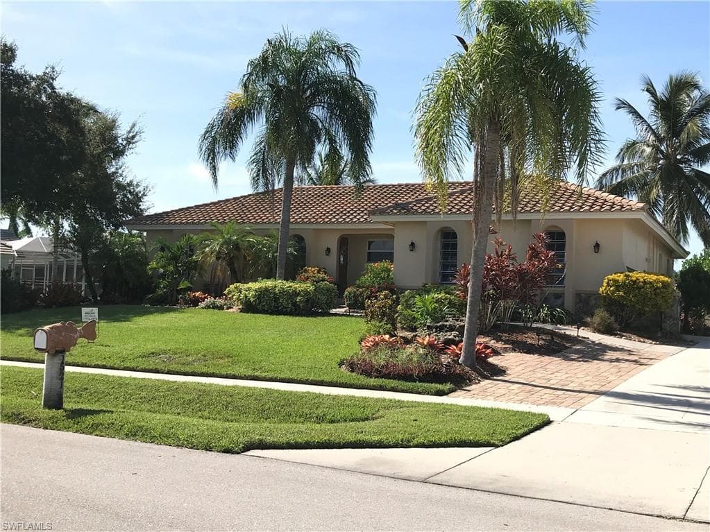 1521 Jamaica CT MARCO ISLAND, FL 34145
