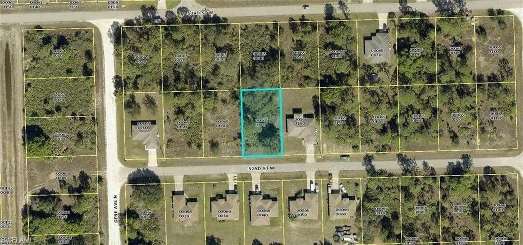 2712 52nd ST W LEHIGH ACRES, FL 33971