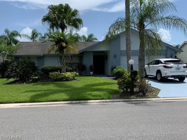 6890 Saint Edmunds LOOP FORT MYERS, FL 33966