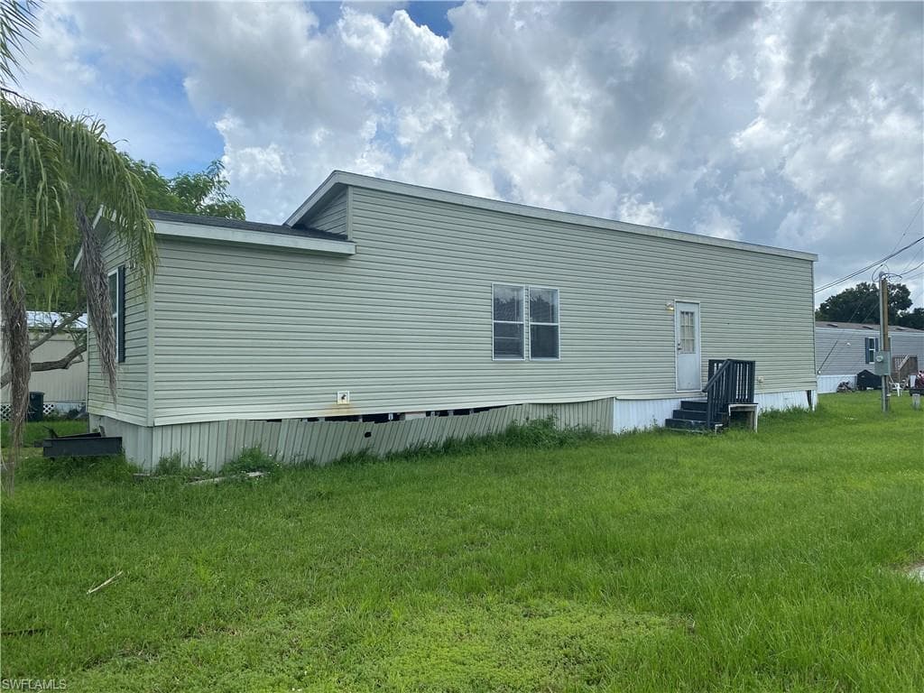 321 Stockton ST NORTH FORT MYERS, FL 33903