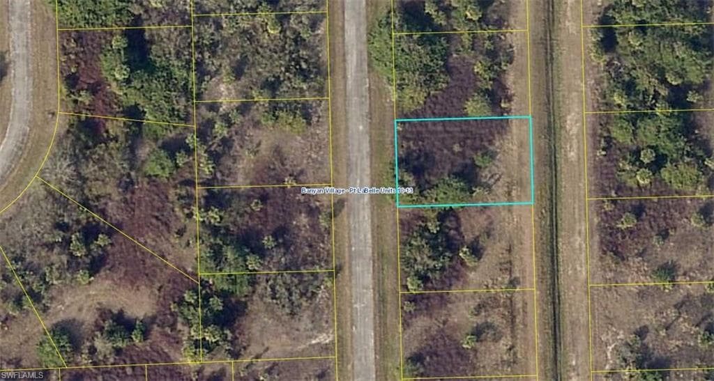 350 Phoenix TER LABELLE, FL 33935