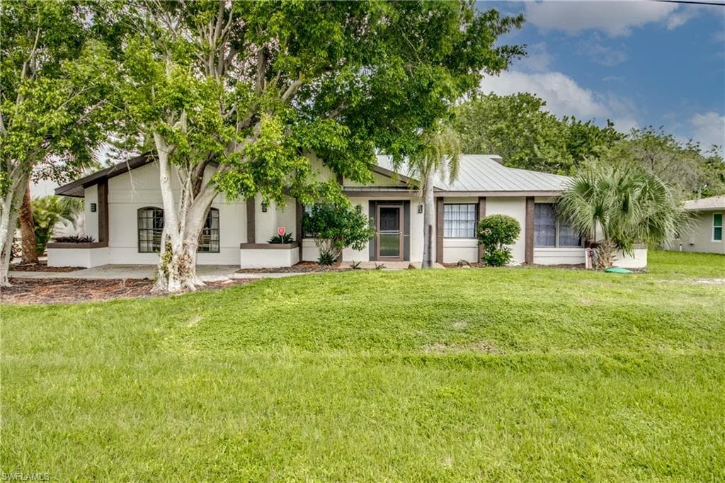 438 Anchor WAY NORTH FORT MYERS, FL 33903