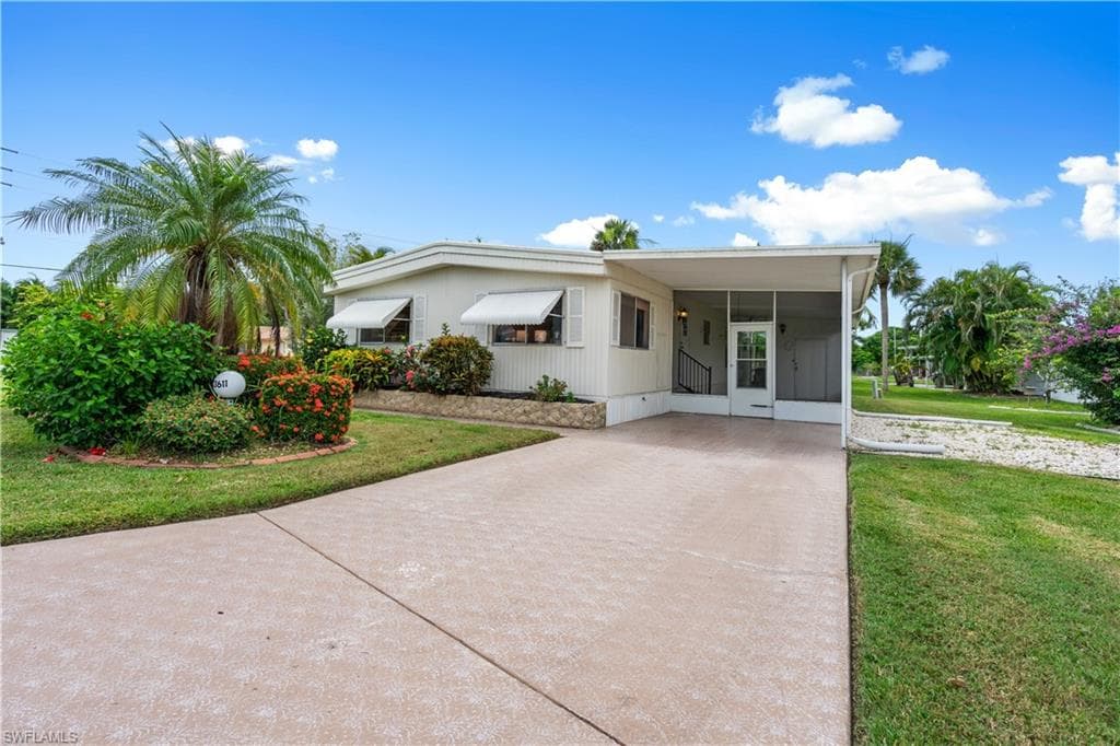 13611 Knot DR FORT MYERS, FL 33908