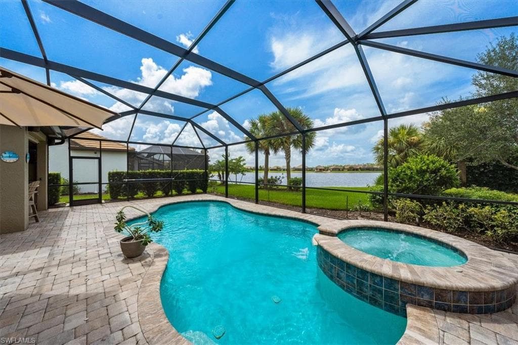 7450 Winding Cypress DR NAPLES, FL 34114
