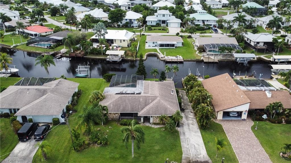 6289 Plumosa AVE FORT MYERS, FL 33908