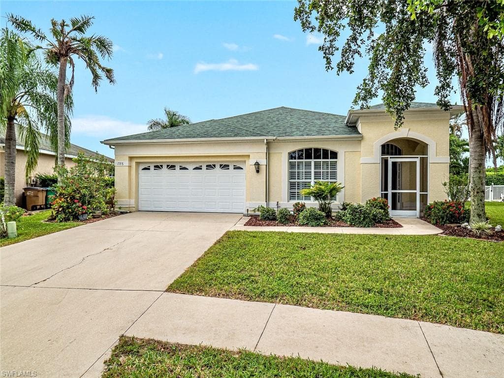 1786 Emerald Cove CIR CAPE CORAL, FL 33991