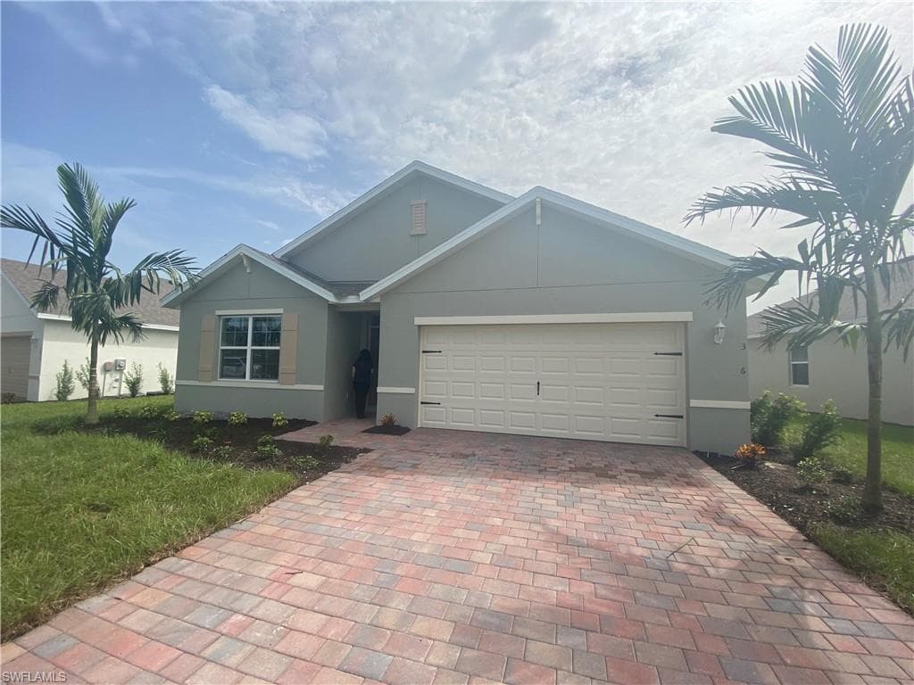 3426 Acapulco CIR CAPE CORAL, FL 33909