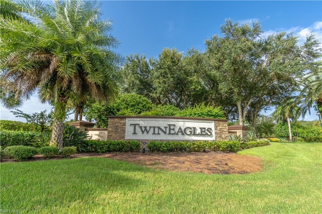 12071 Wicklow LN NAPLES, FL 34120