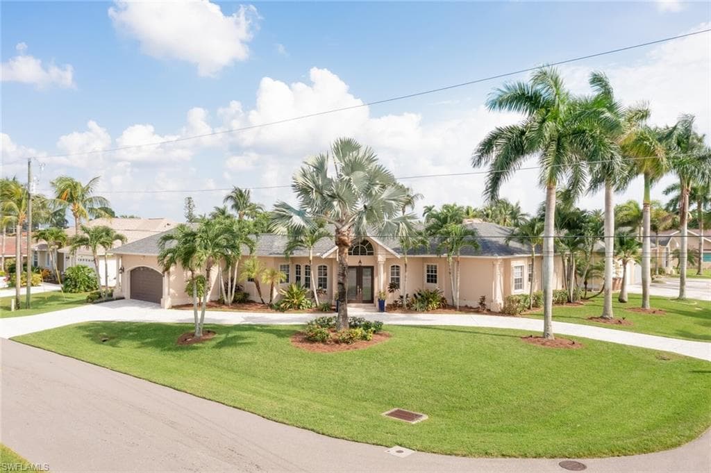 3723 SE 18th PL CAPE CORAL, FL 33904