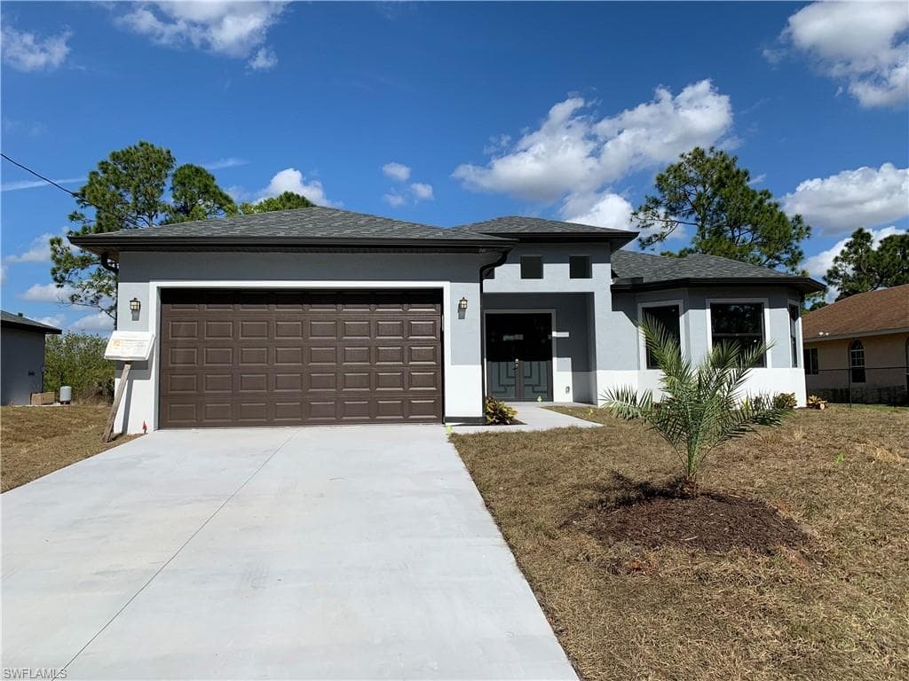 735 Carbon ST E LEHIGH ACRES, FL 33974