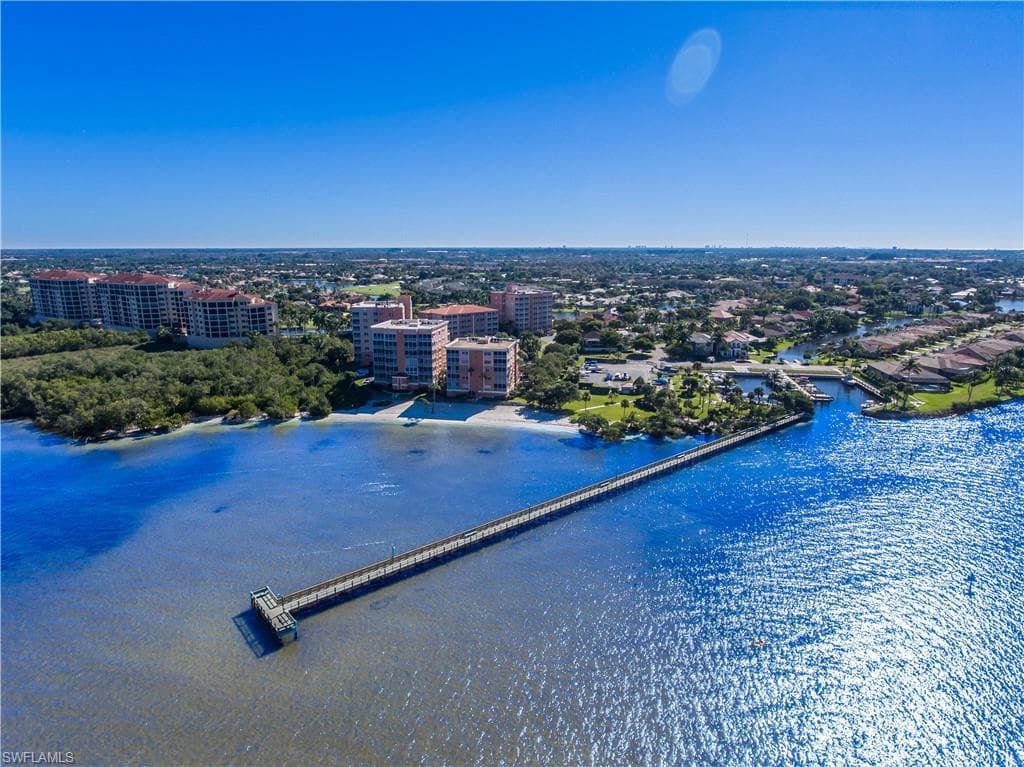 14817 Laguna DR 301 FORT MYERS, FL 33908