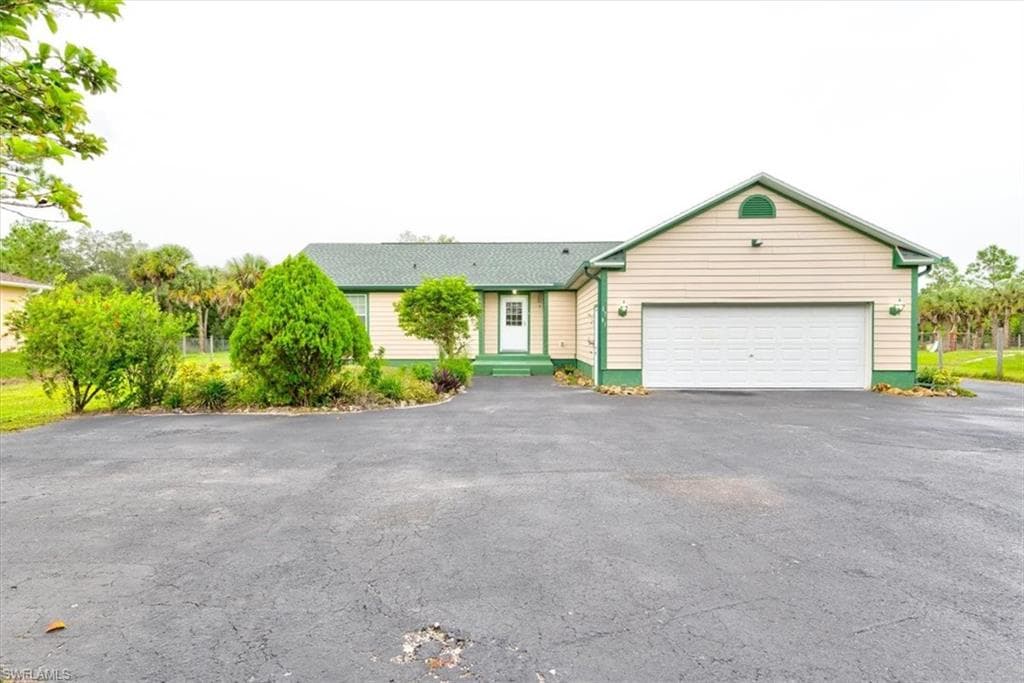 2781 26th AVE SE NAPLES, FL 34117