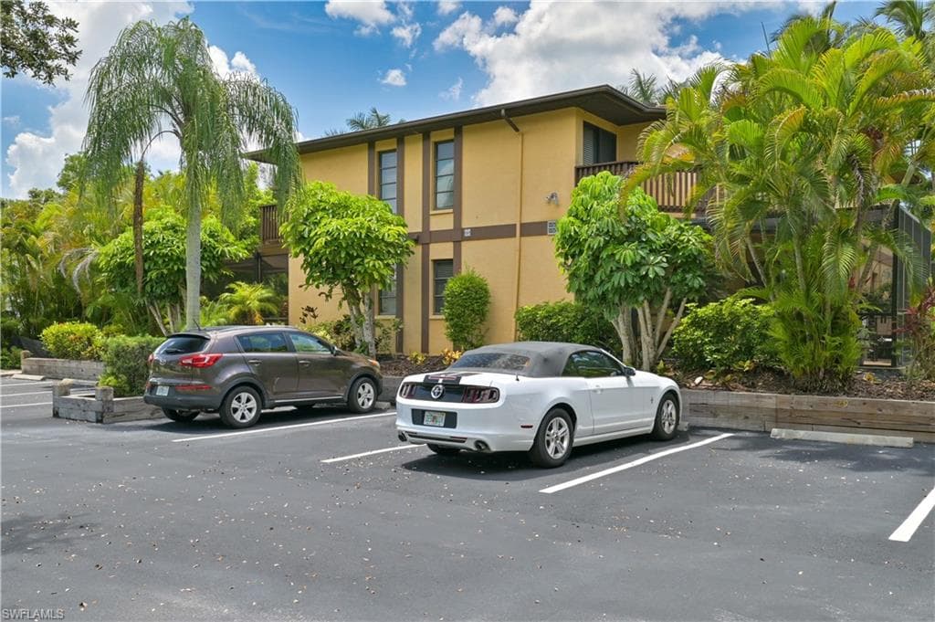 13525 Siesta Pines CT 1 FORT MYERS, FL 33908