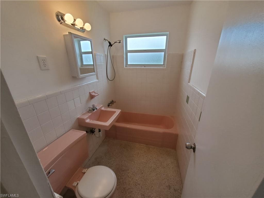 2393 Starlite LN PORT CHARLOTTE, FL 33952