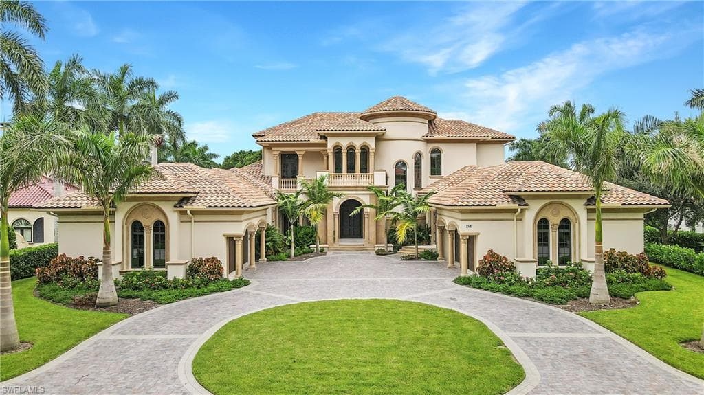 2581 Escada DR NAPLES, FL 34109