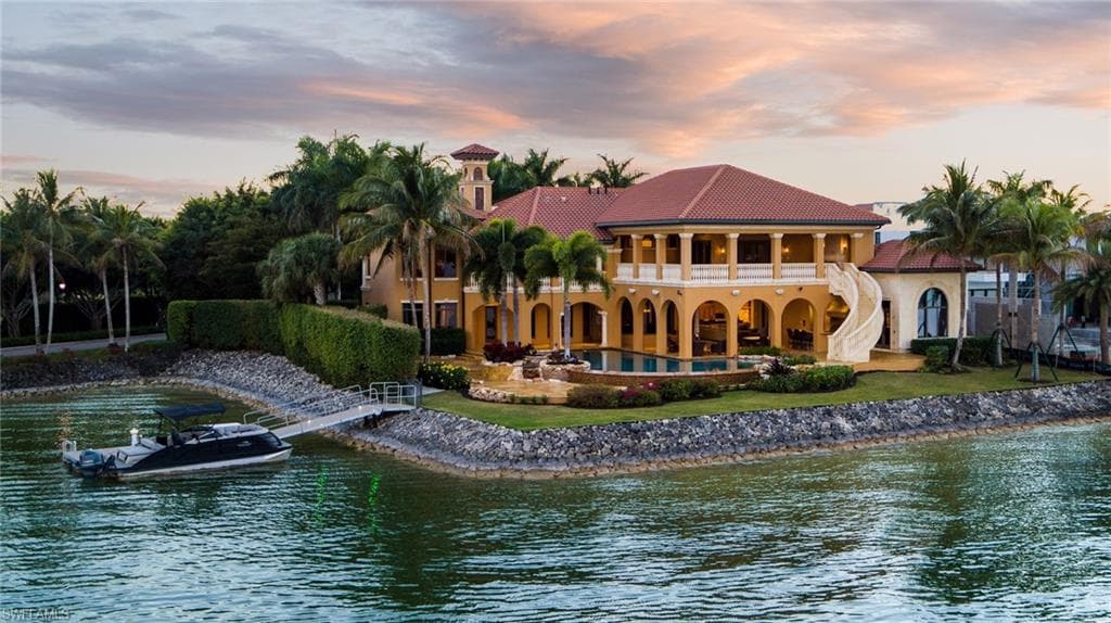 10471 Via Lombardia CT MIROMAR LAKES, FL 33913