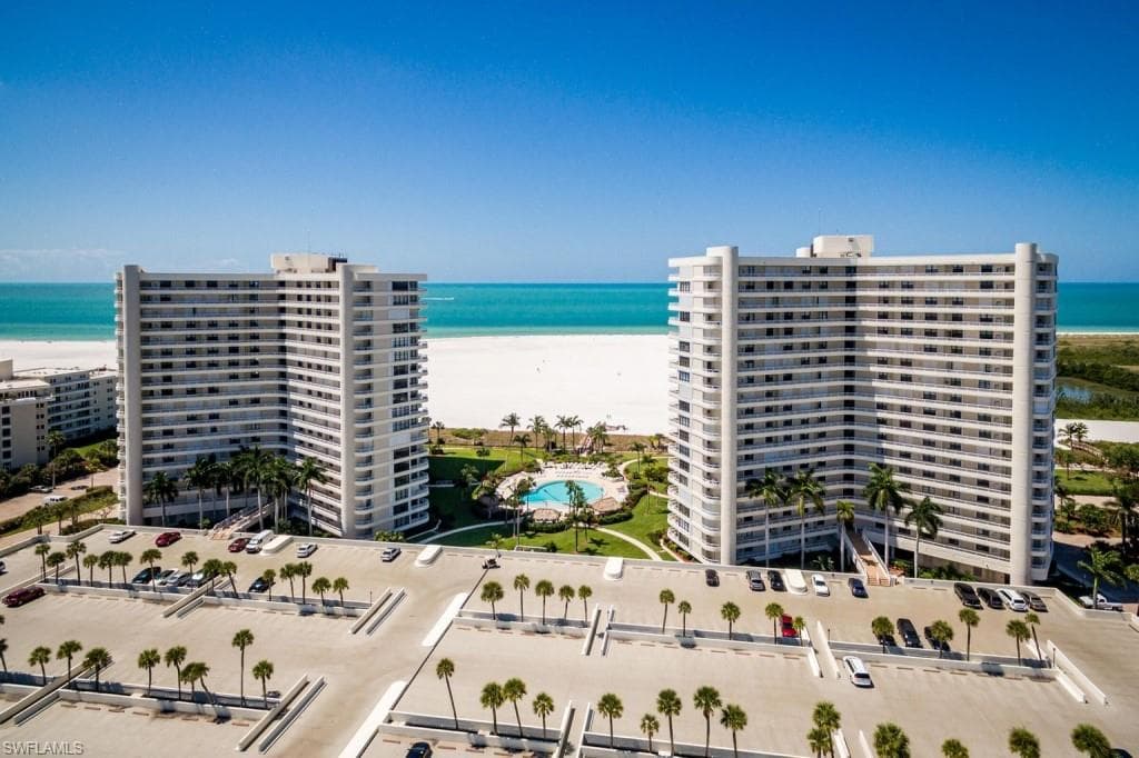 320 Seaview CT 1111 MARCO ISLAND, FL 34145