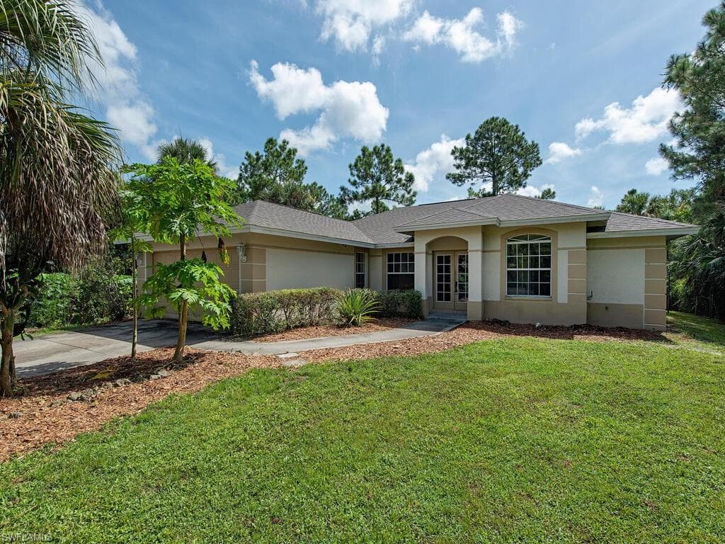 930 13th ST SW NAPLES, FL 34117