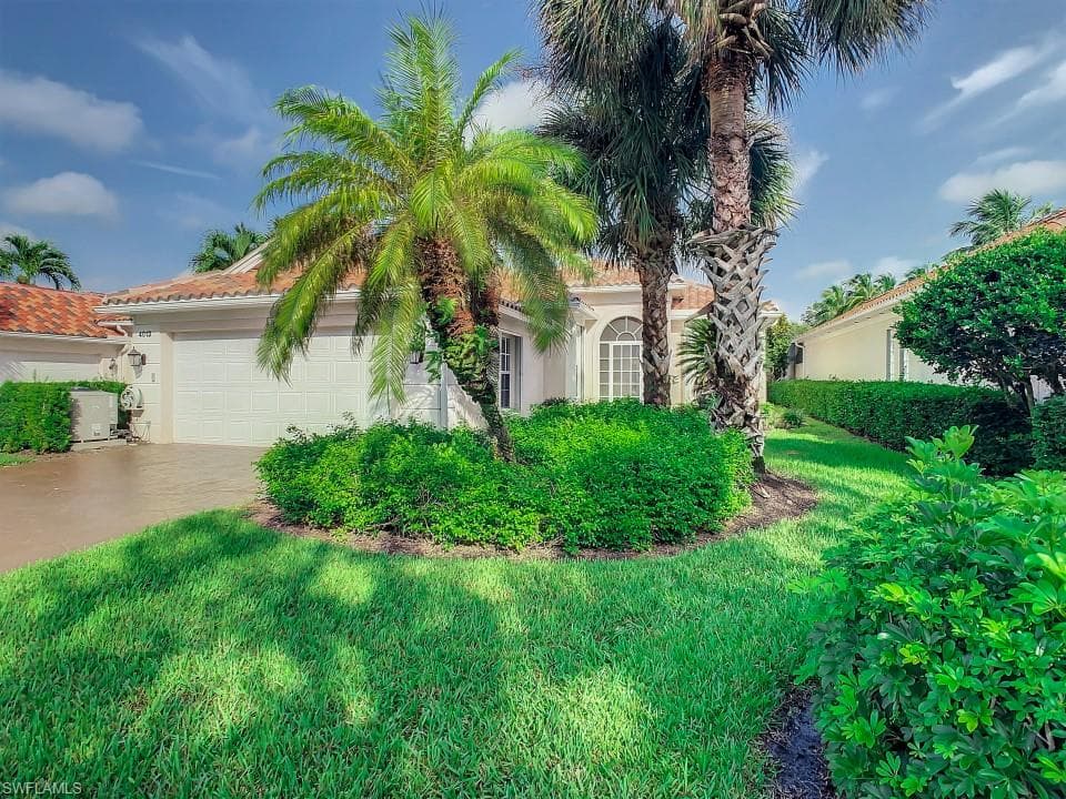 4013 Isla Ciudad CT NAPLES, FL 34109